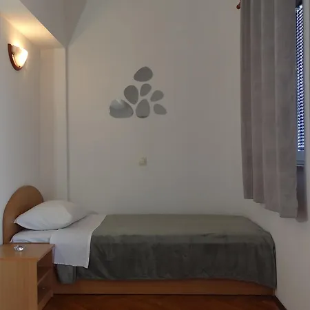 Mamut * Kaštela