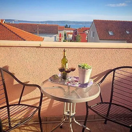 Mamut Guest house Kastela
