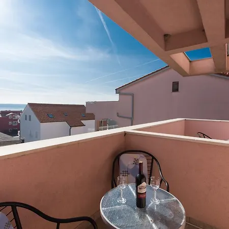 Mamut Guest house Kastela