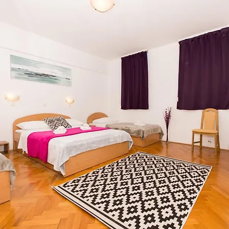 Guest house Mamut 3*