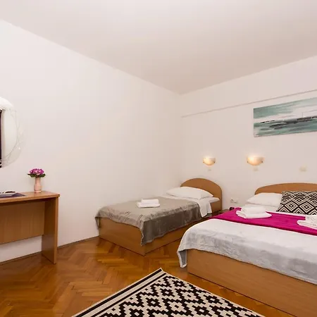 Mamut Guest house