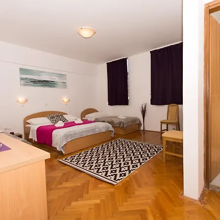Guest house Mamut 3*