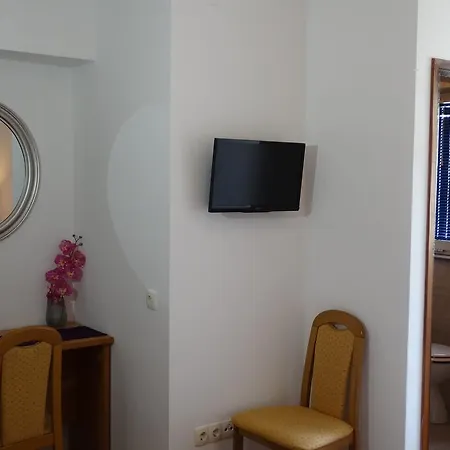 Mamut Guest house Kastela